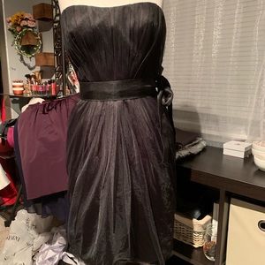 Short strapless satin dress with tulle overlay